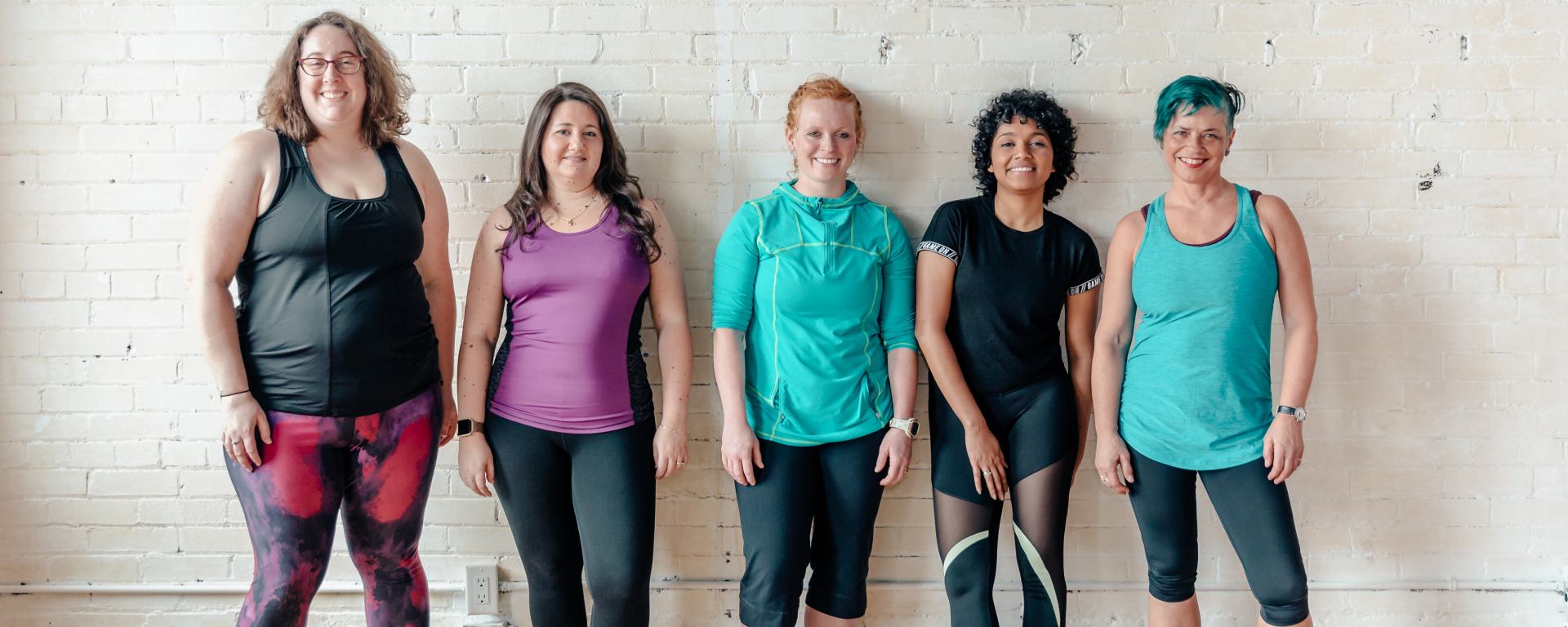 Women getting over their beginners gym anxiety!