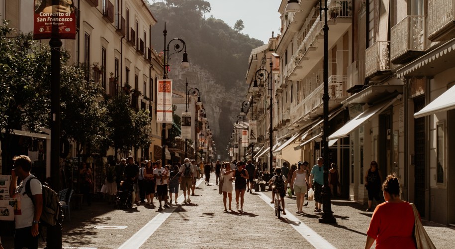 Italy shows us the benefits of walking after a meal