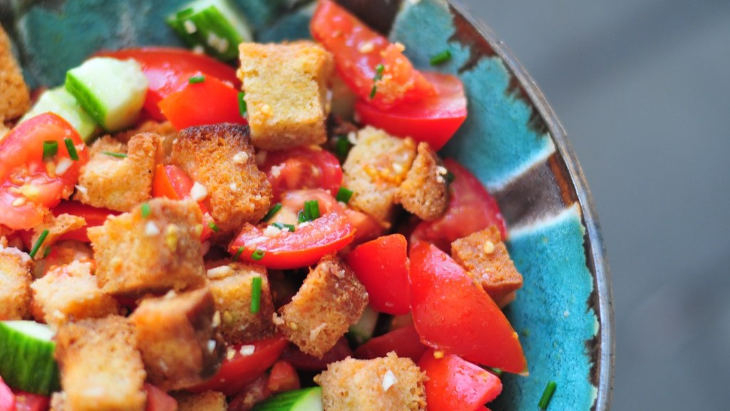 Panzanella is a dish in la cucina povera